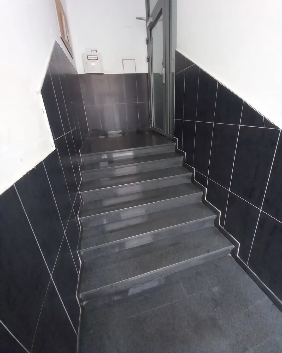 Nettoyage cage d'escalier Ixelles - Saba Cleaning